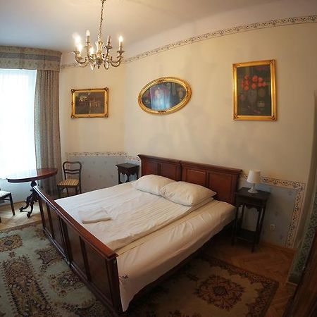 Vavelsky Apartments - Old Town Krakow Luaran gambar