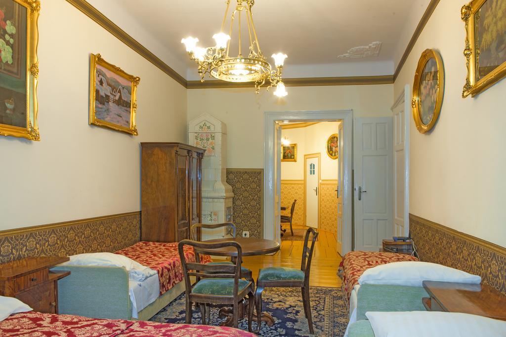 Vavelsky Apartments - Old Town Krakow Luaran gambar