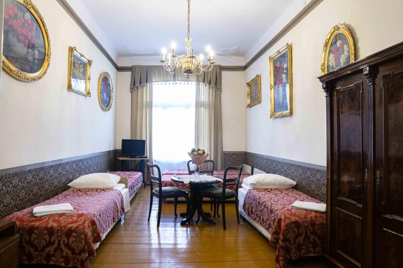 Vavelsky Apartments - Old Town Krakow Luaran gambar